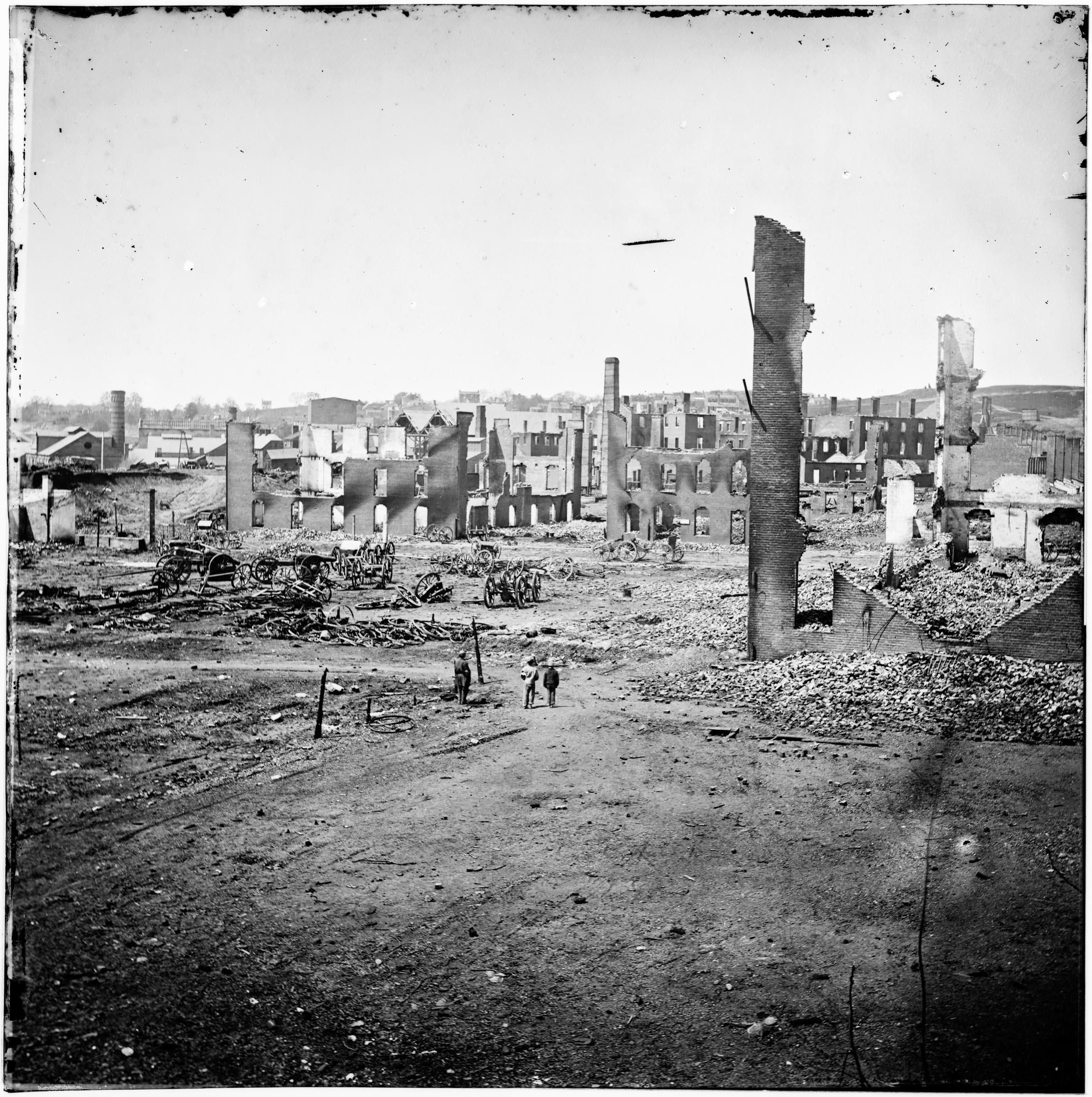 In April 1865, facing defeat, retreating Confederate forces set fire to more than nine hundred buildings in the Confederate capital.